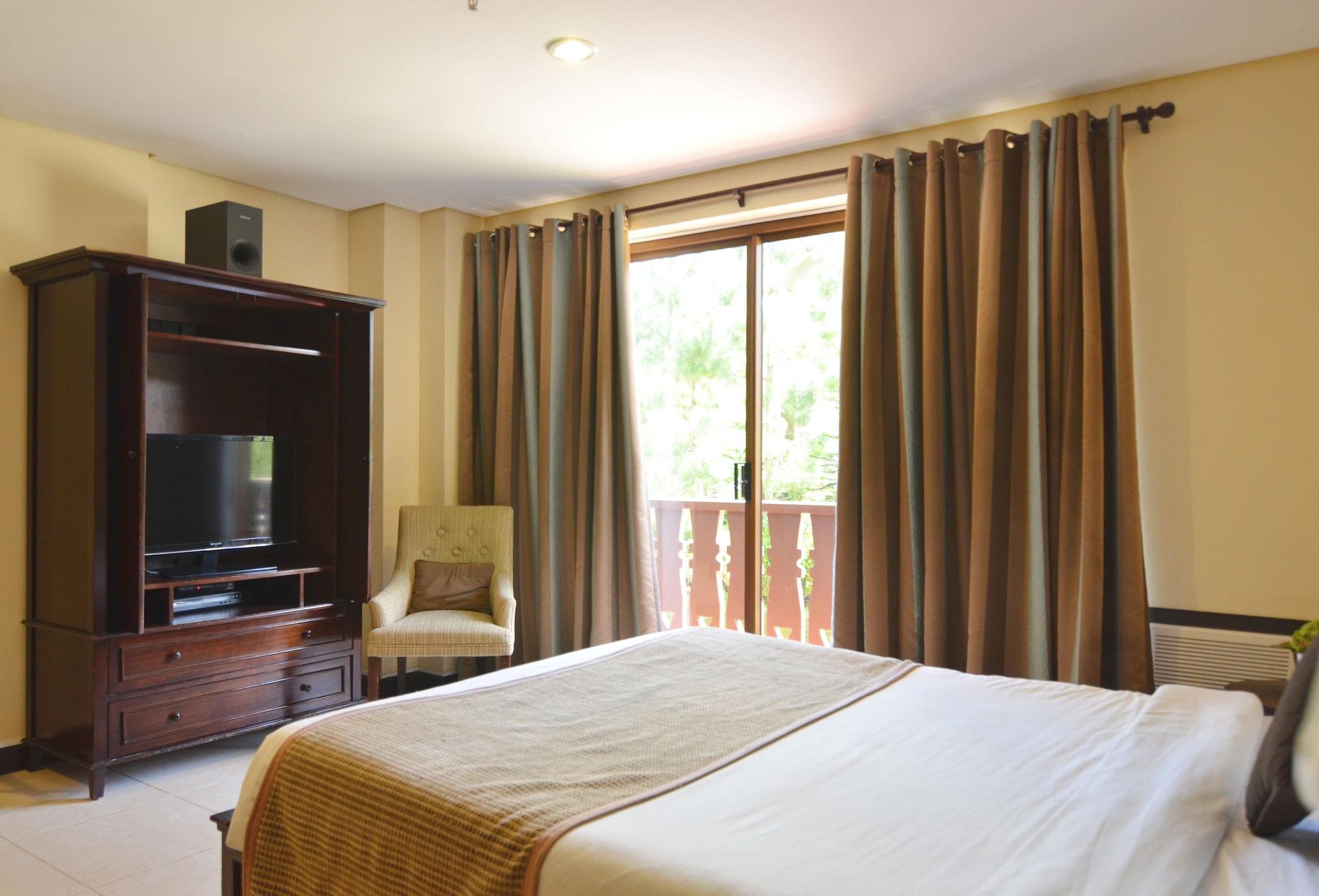 Crosswinds Resort Suites Tagaytay City Esterno foto
